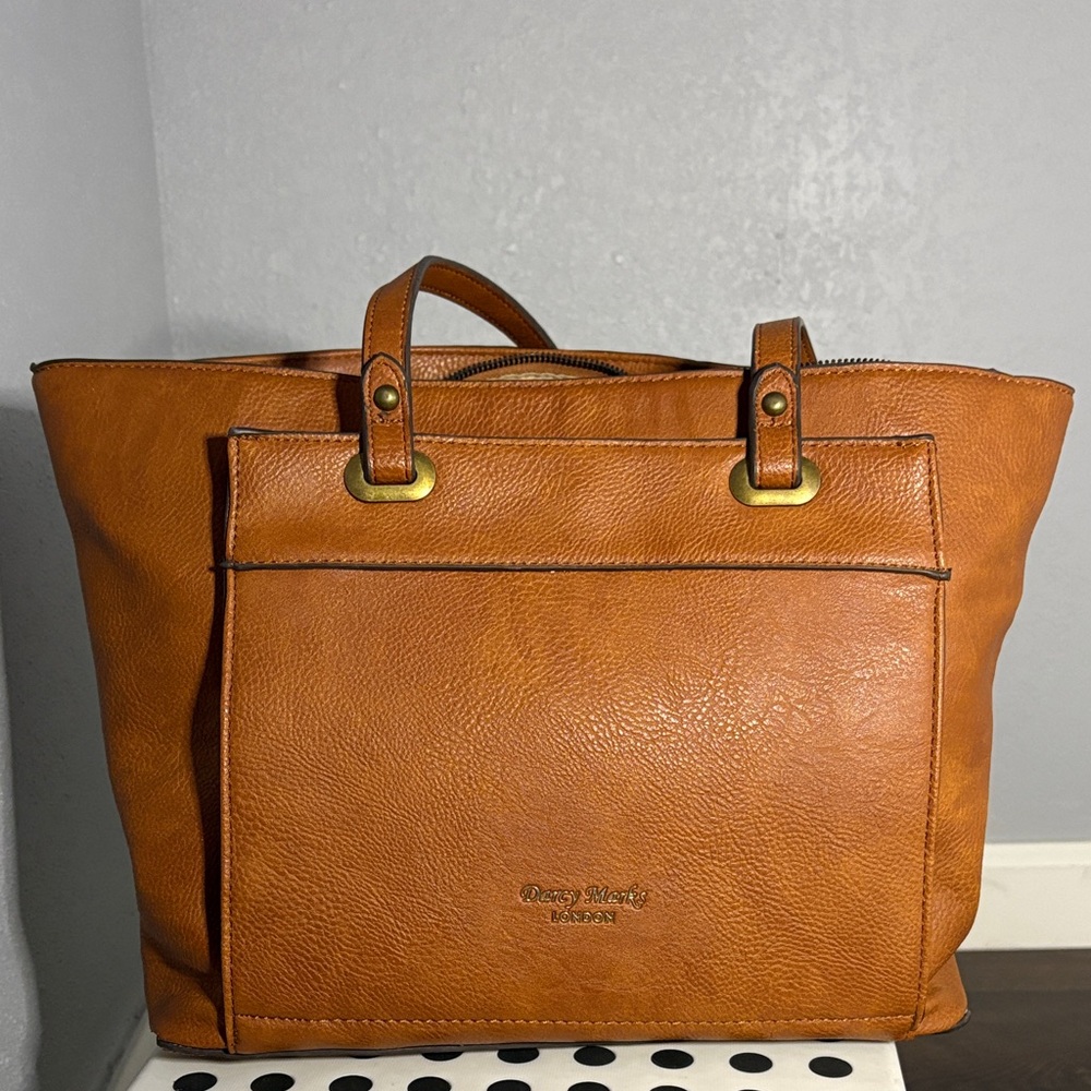 Cozy Matey Tan Leather Tote